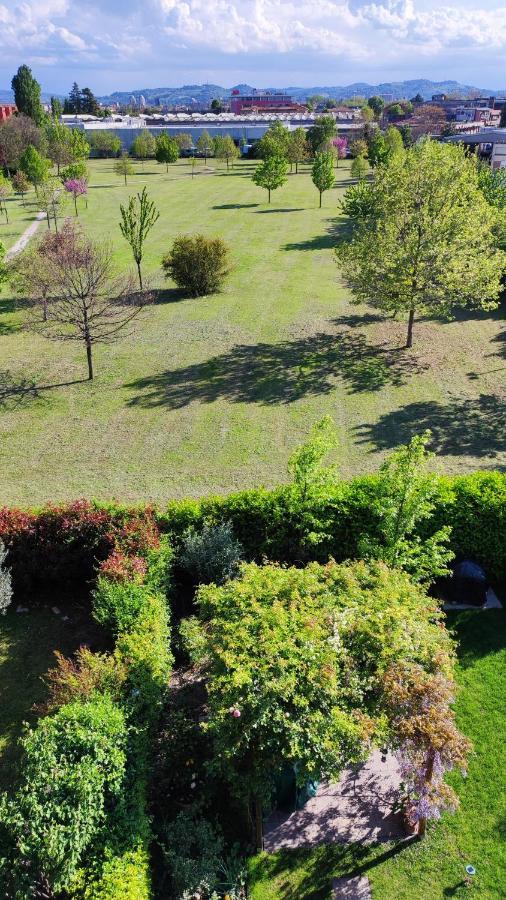 Bologna Vista Parco Apartment 2 Letti Matrimoniali Luaran gambar