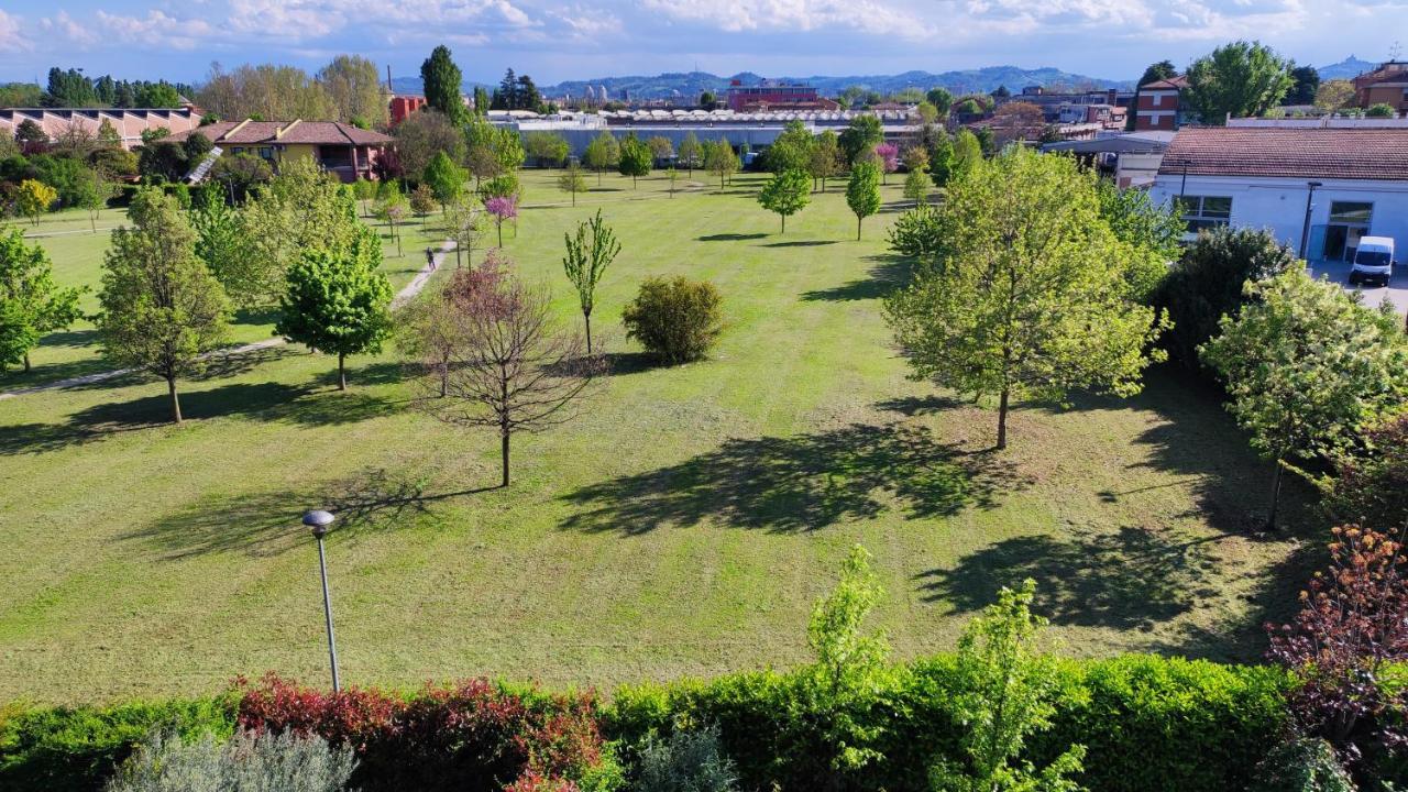 Bologna Vista Parco Apartment 2 Letti Matrimoniali Luaran gambar